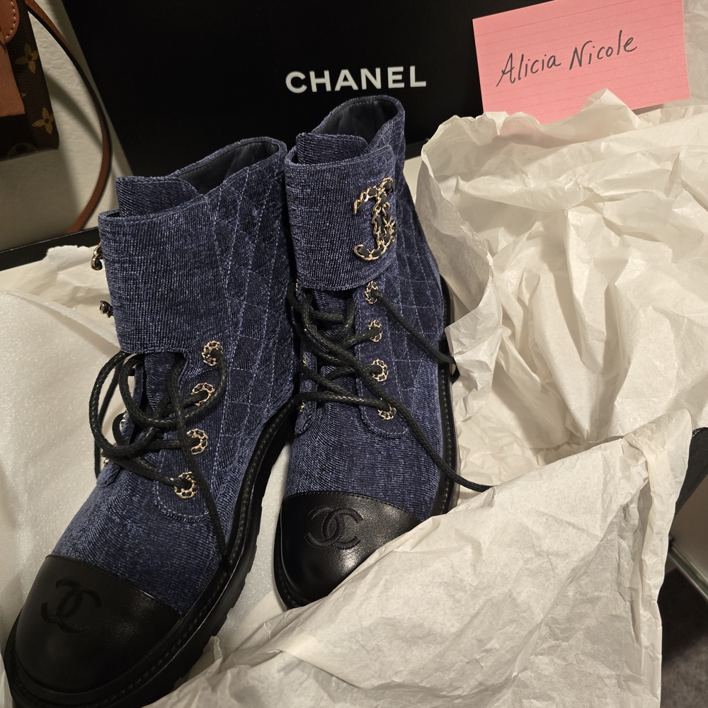 Chanel Women's Blue and Black Quilted Boots
